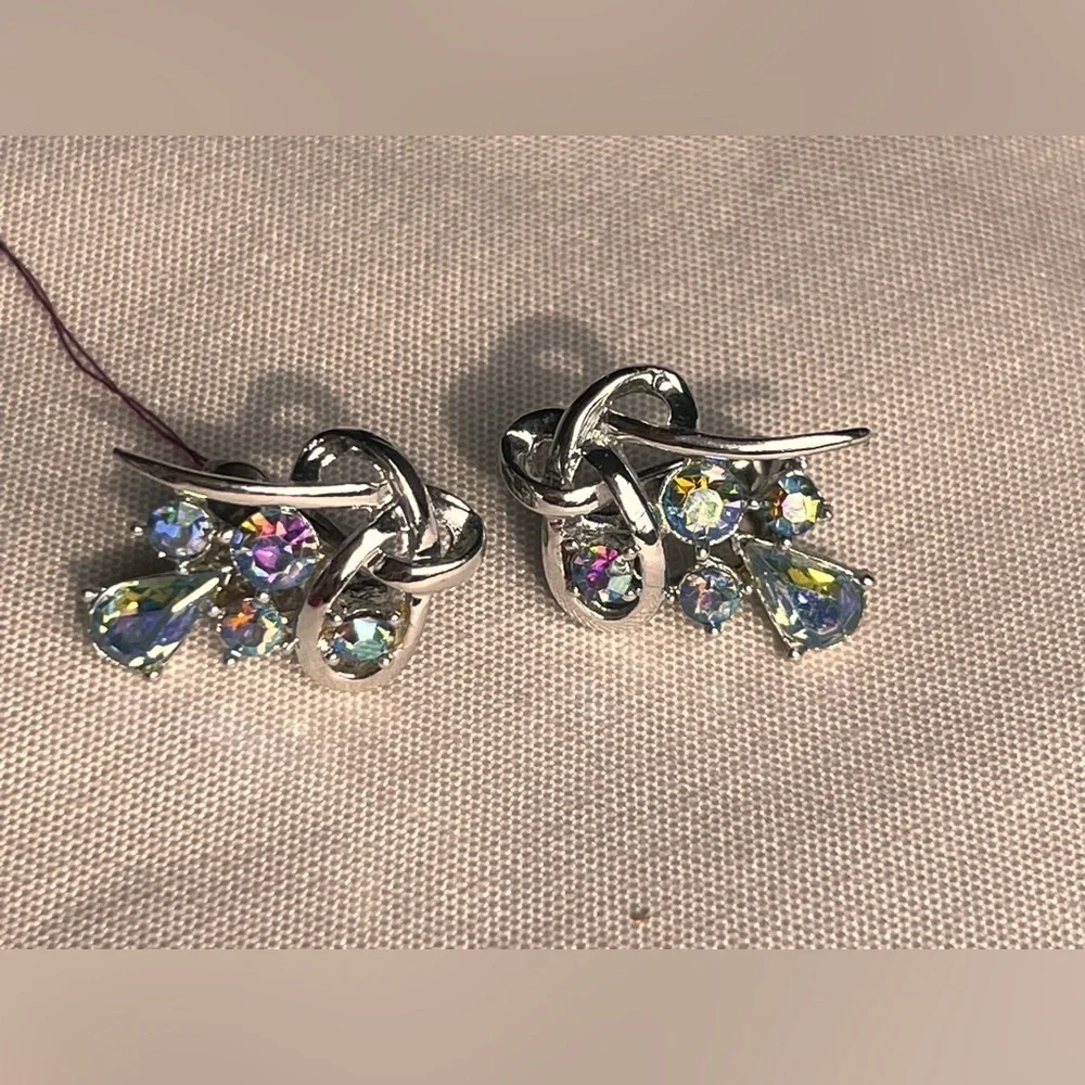 Vintage Coro 50s Earrings, Blue Aurora Borealis Rhinestone Clip-On Set